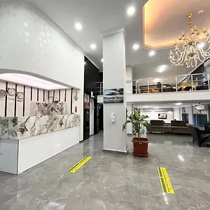 Hotell Madi ***