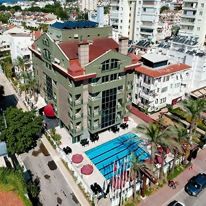Hotell Lara Park ***